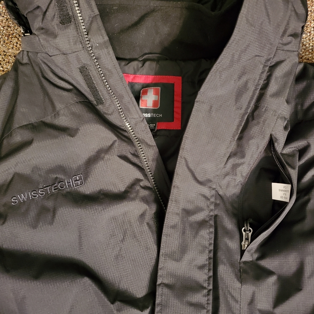 Swiss Tech Coat - Picture 7 of 7